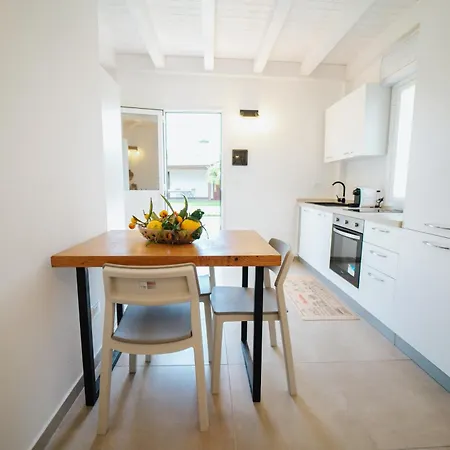 Κατάλυμα σε φάρμα Relais Mediterraneo Collinebros Torrenova (Sicily)